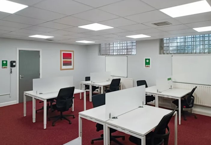 Industrial Unit in Chester - photo 4